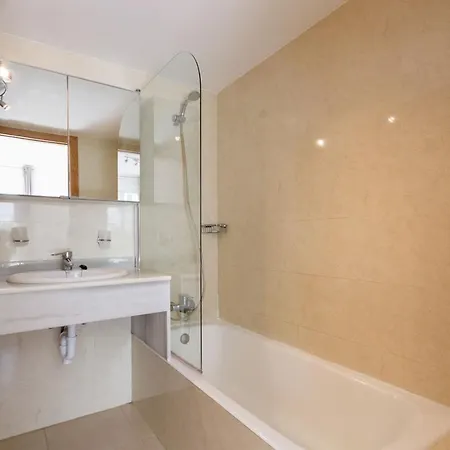 Ground Floor With Private Garden Bellresguard *